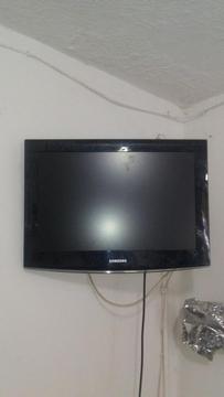 Se Vende Televisor,camara,dvd con Contro