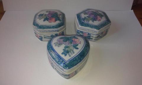 3 cofres de porcelana