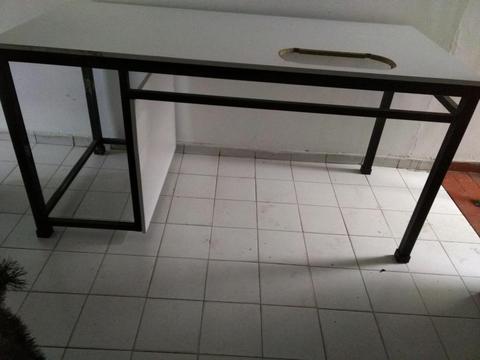 Vendo Mesa Multifuncional