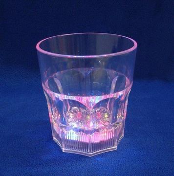 Vaso Acrilico luminoso LED 250ml tipo Whisky para decoracion de fiesta o bar