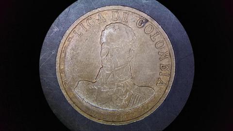 0004 Moneda 2 Pesos Colombia 1977 ERROR DE TROQUELADO