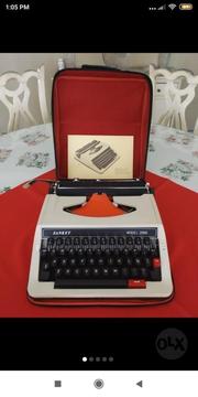 Maquina de Escribir Sankey Model 2000