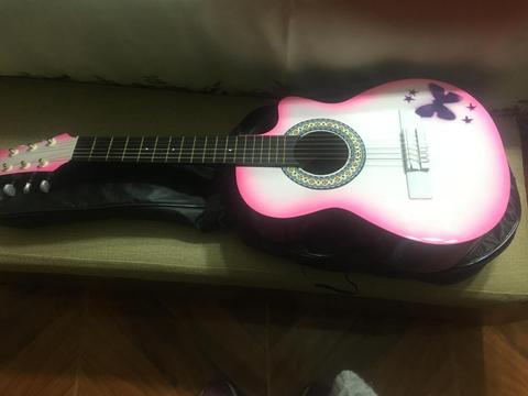Guitarra infantil