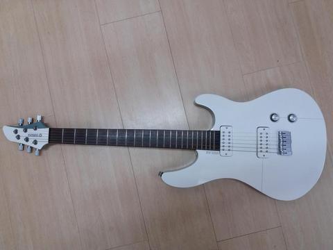 Guitarra eléctrica Yamaha RGAX2 con estuche como nueva