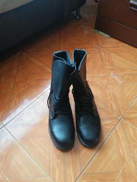 Vendo Botas Militares