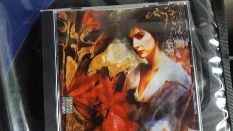 A la venta CD de Enya, Watermark