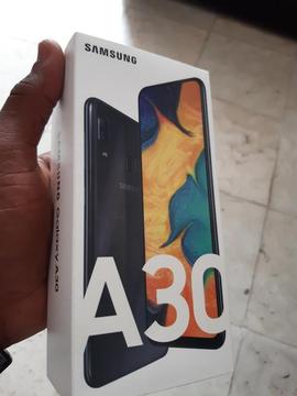 Samsung A30 Nuevo en 550.000