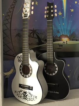 Guitarras Acusticas para Niños!!