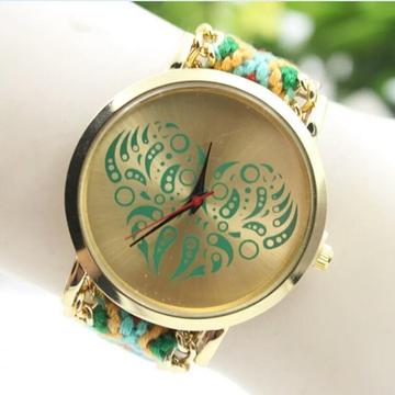 Reloj de Hilos Verdes con Corazon envio gratuito