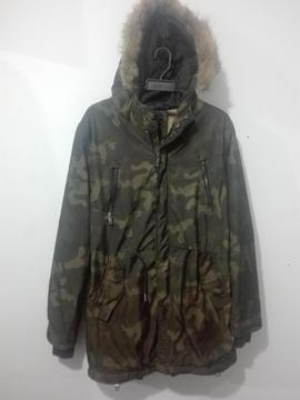 chaqueta camuflada