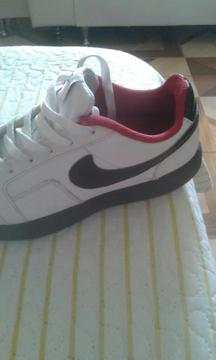 Zapatillas Nike, No Adidas Puma