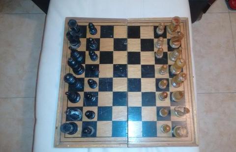AJEDREZ EN MADERA
