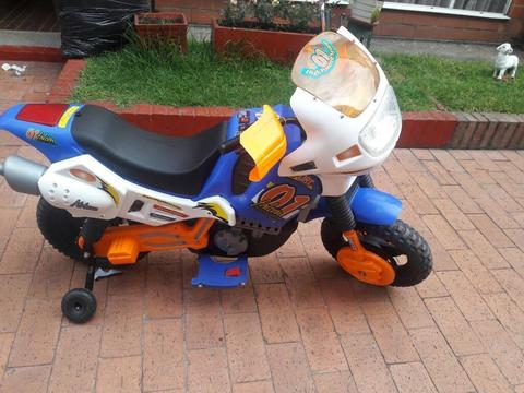 Vendo Moto Bateria para Niño