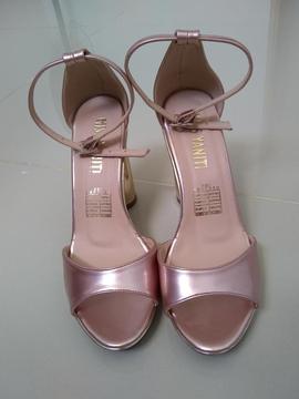 Zapatillas color rosa gold
