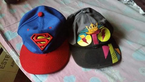 Dos Gorras