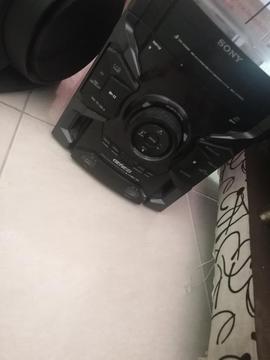 Vendo Equipo de Sonido 150