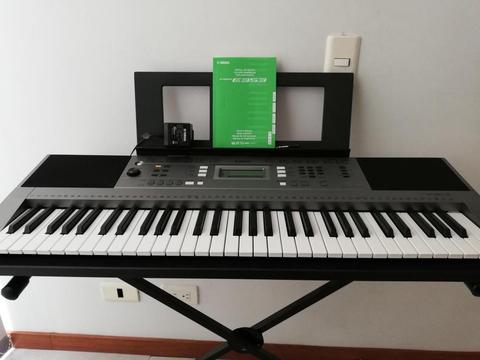 Teclado (Organeta) Yamaha PSR E 353 con base de apoyo y manual