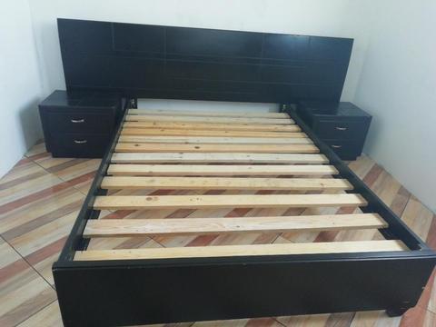 Vendo Cama con Colchon