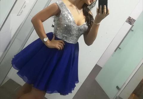 Vestido de Fiesta Corto Y Pomposo