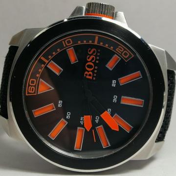 Hugo Boss Hb1513116 Análogo 50mm Nuevo