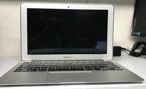MacBook Air*2013* Ram 8gbDisco Solido 120Materia Nueva