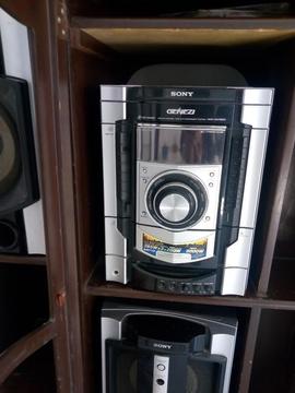 Se Vende Equipo con Potente Sonido