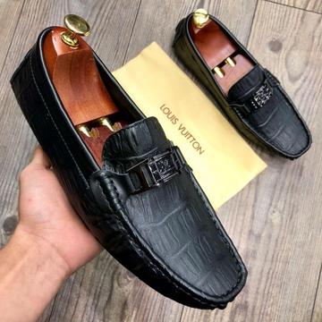 mocasines zapatos negros louis vuitton importados en cuero textura