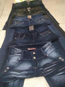 Venta de Saldos Jeans Marca Ancor y Blusas