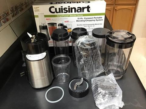 Kit Cuisinart Licuidora-Picadora Libre de Bpa 15 Piezas