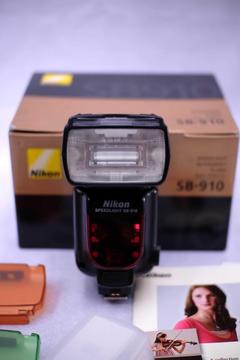 Flash Nikon SB-910 i-TTL -NUEVO