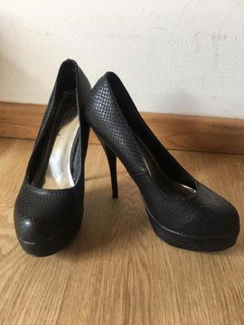 Tacones Marca ELA