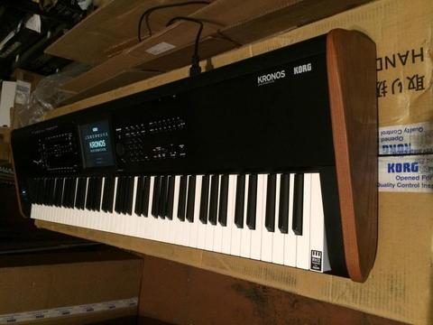 Korg KRONOS 2 88 Key keyboard Musi