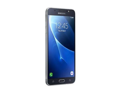 Se Vende Samsung Galaxy J7 Metal