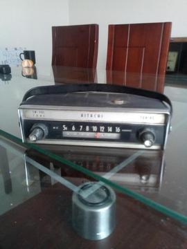 antiguo radio HITACHI