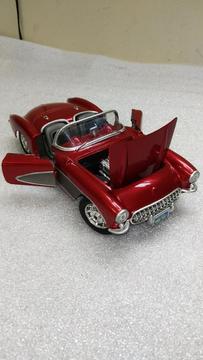 Chevrolet Corvette 1957...modelo a Escal