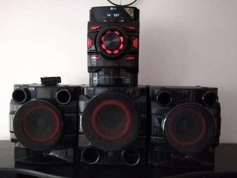 Se Vende Equipo de Sonido Tres Baflex