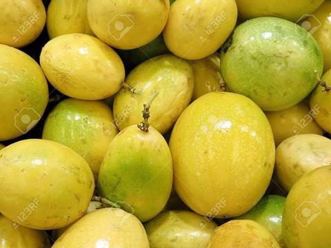 se vende productos agricolas naranja limon piña oro miel maracuya y aguacate