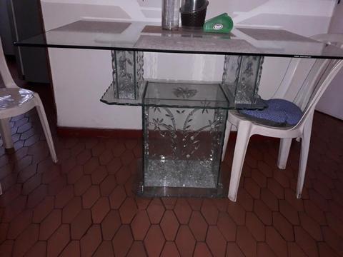 mesa para comedor en vidrio